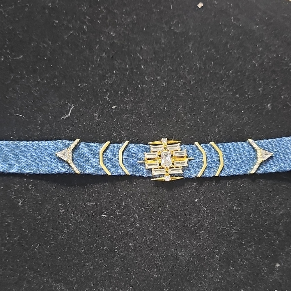 nOir Jewelry Blue and Gold Bracelet